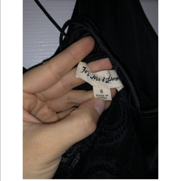 For love and lemons black dress. - Picture 4 of 5